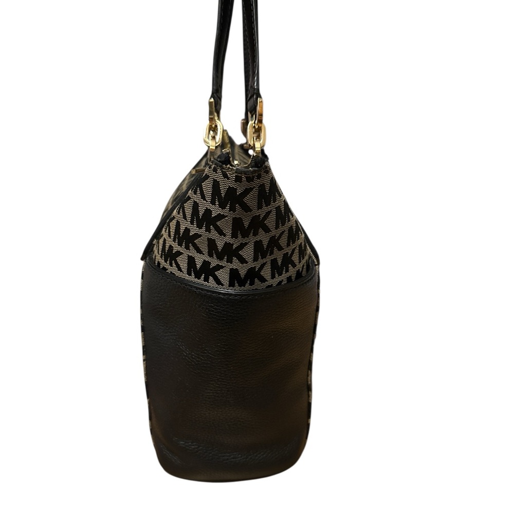 Michael Kors Black and Tan Tote Bag - Picture 5 of 6
